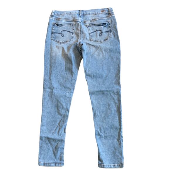 JUSTICE 14 PLUS Distressed Stretchy Mid-Rise Denim Jeggings Jeans - Picture 2 of 9